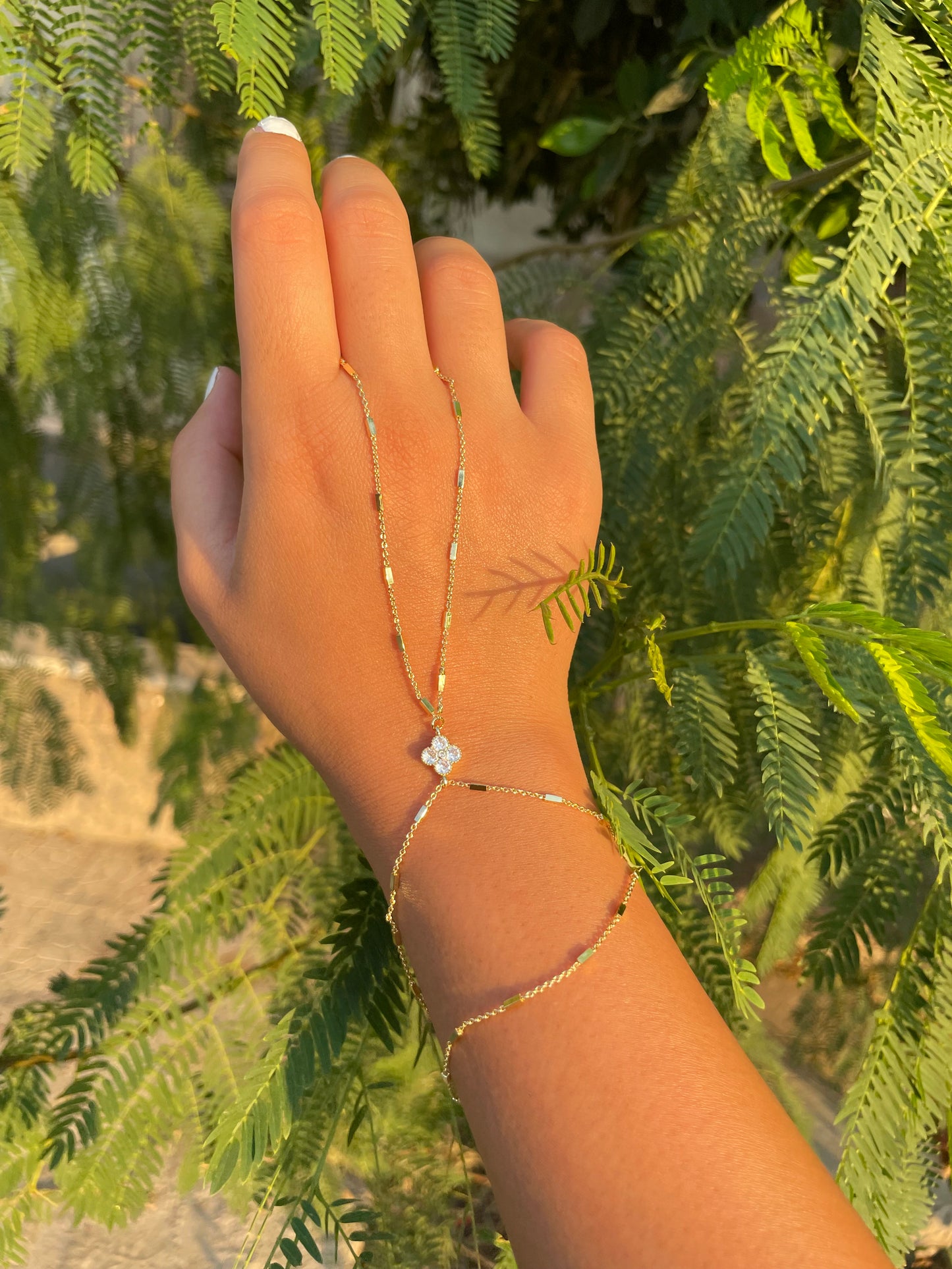 Lyra Hand Chain