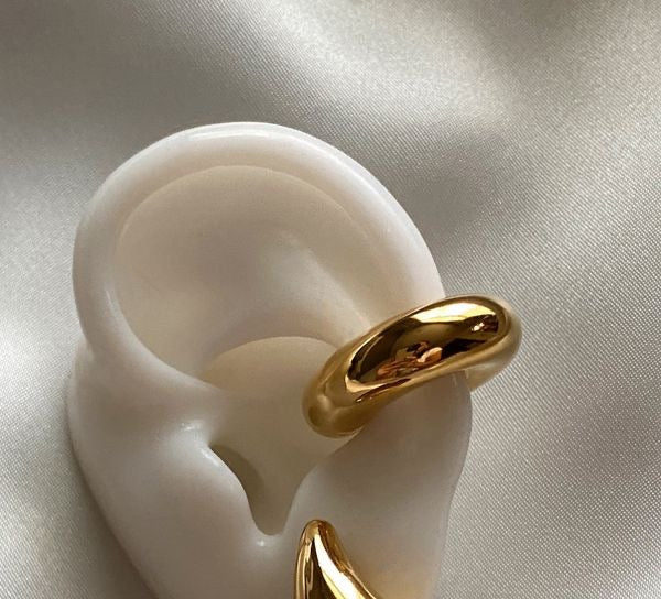 Plain Bold Ear Cuff