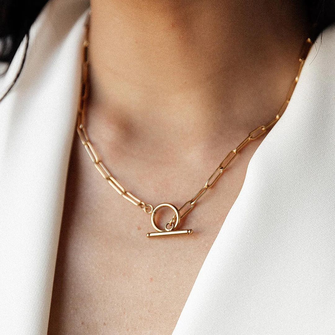 Paperclip Round Lock Necklace