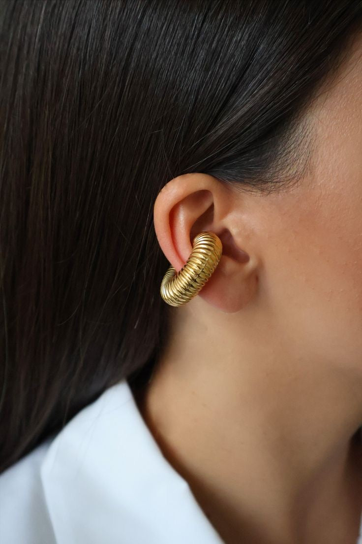 Textured Bold Ear Cuff