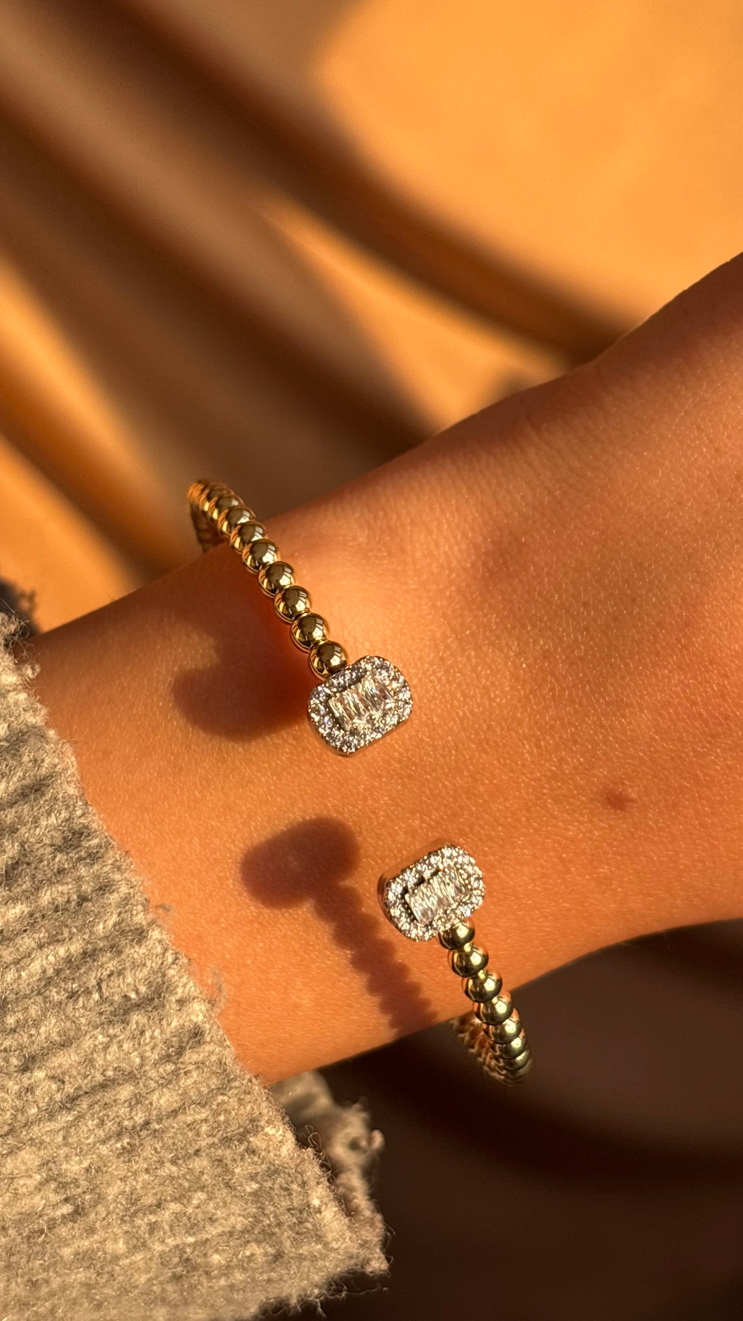 Aphrogrem gold bangle