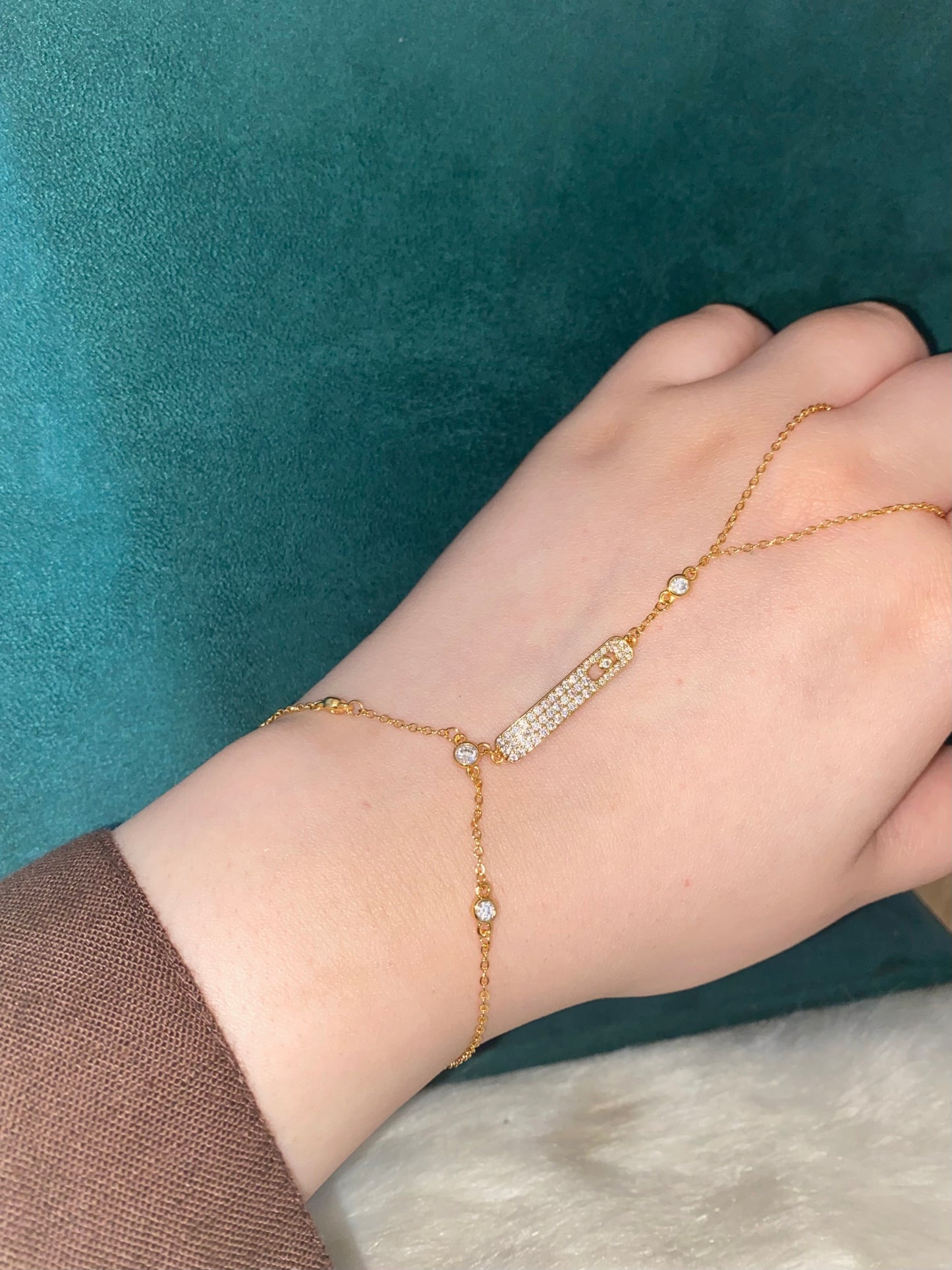 Mini Move Hand Chain