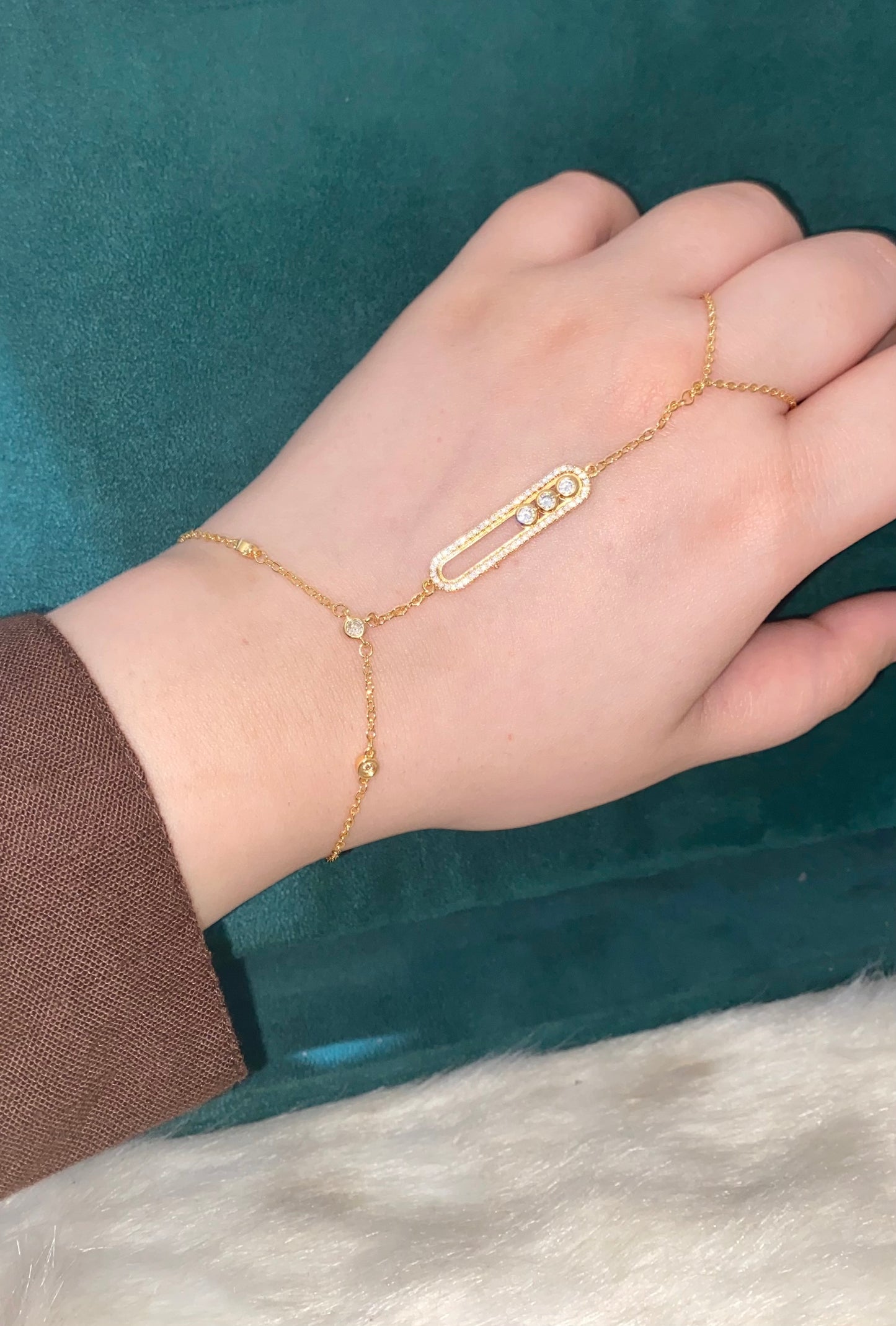 Diamond Move Hand Chain