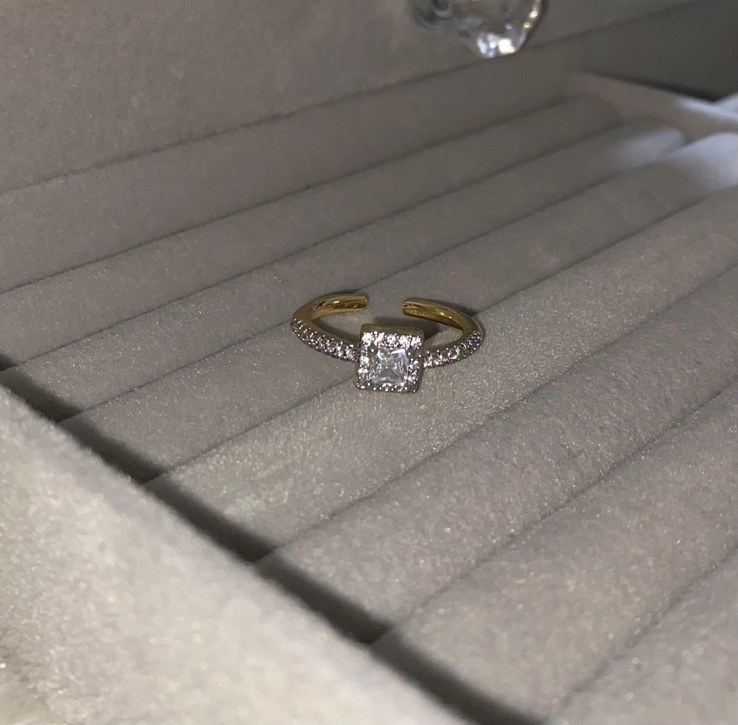 Zaphira Ring