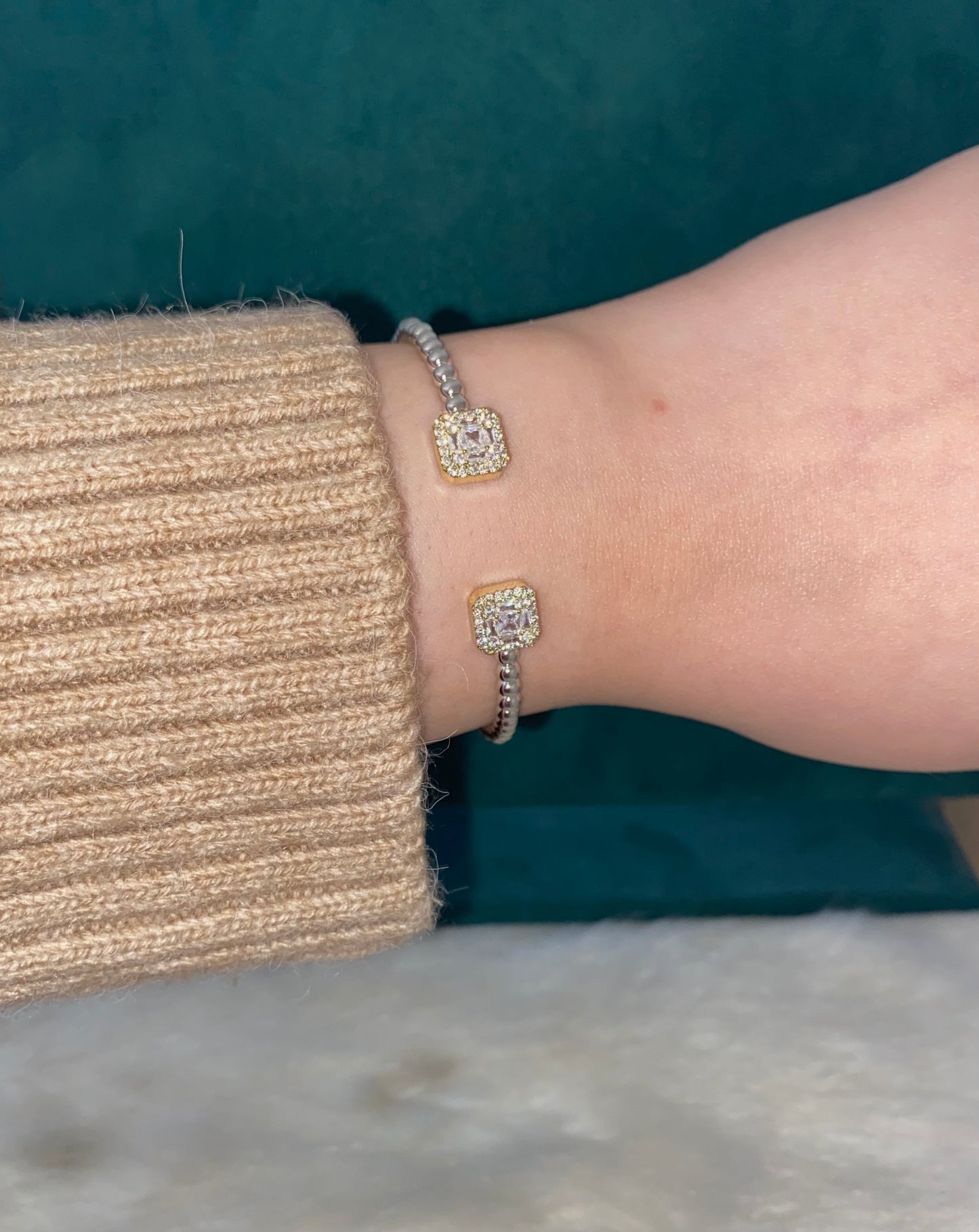 Aphrocharm Bangle