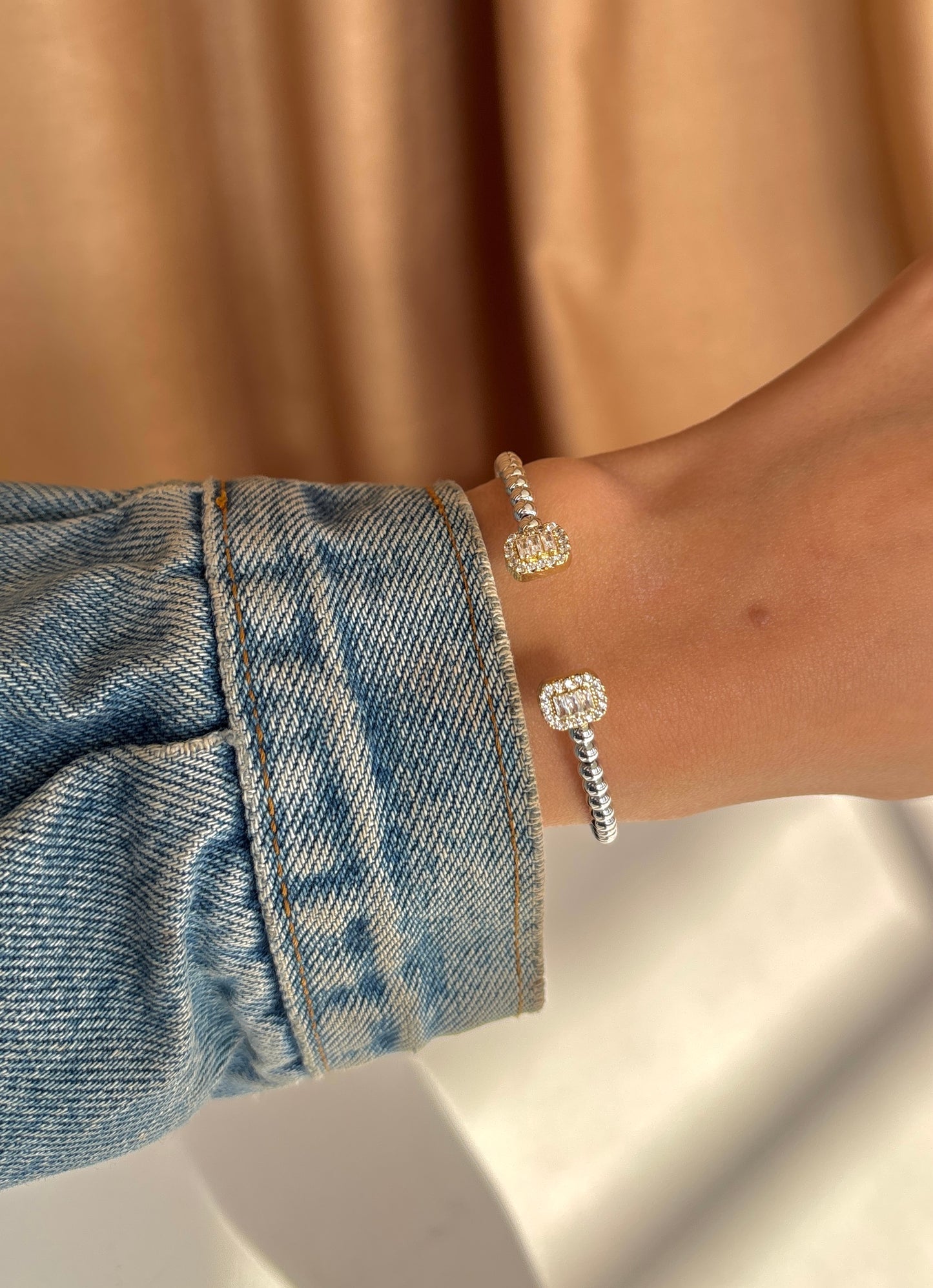 Aphrogem Bangle