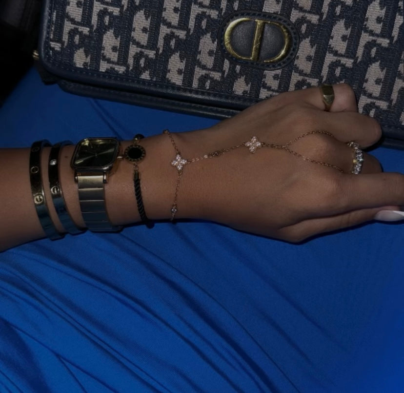 Diora Hand Chain