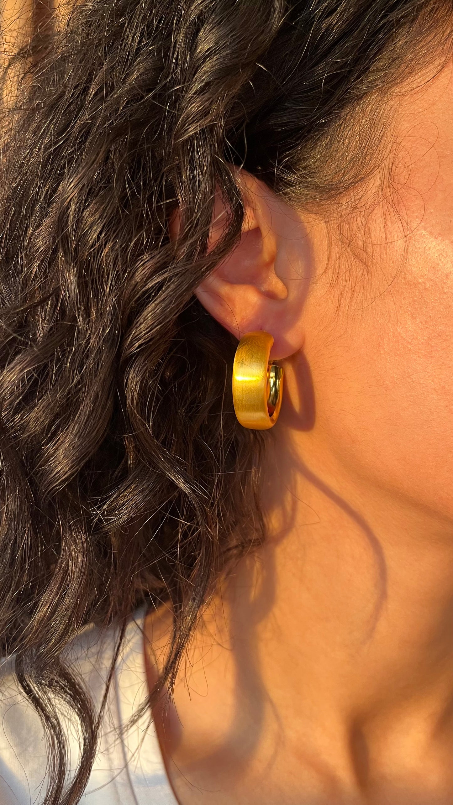 Sera Bold Hoop Earrings
