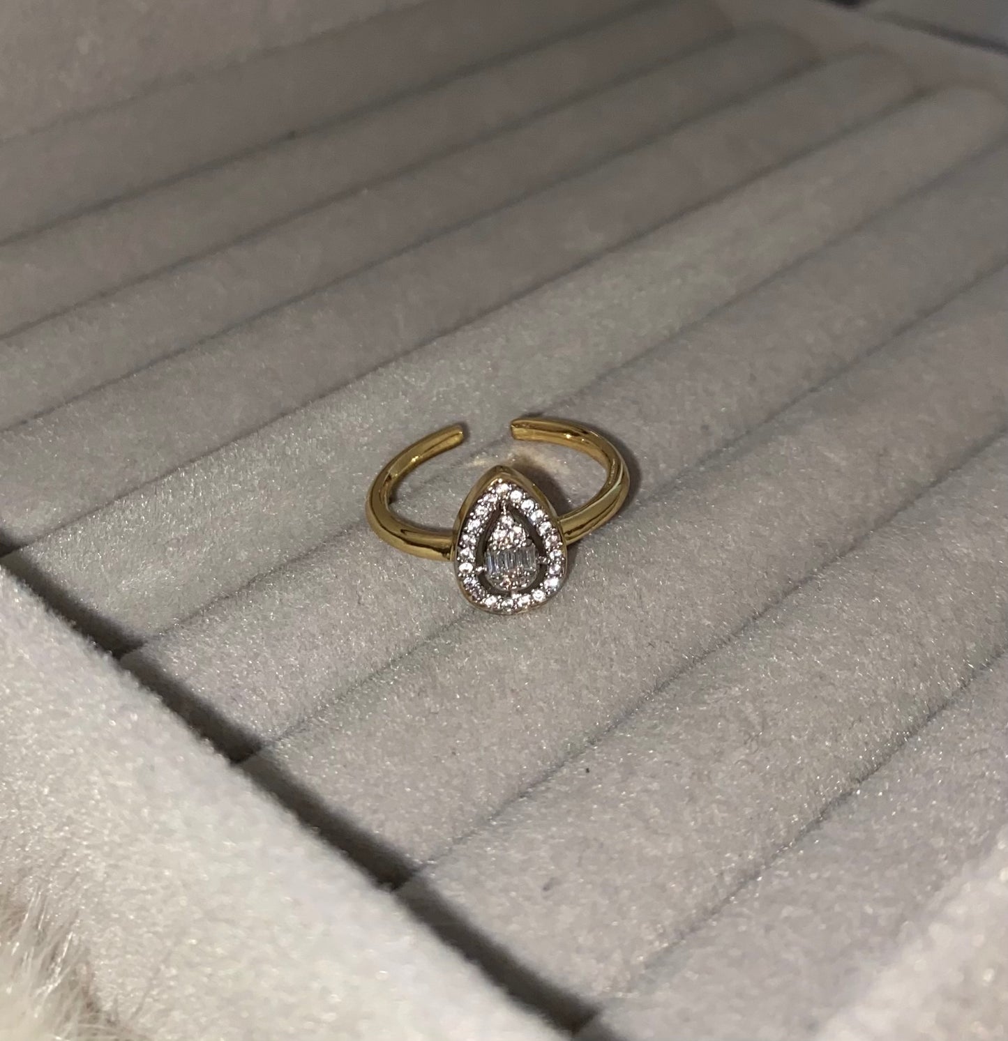 Ylira Ring
