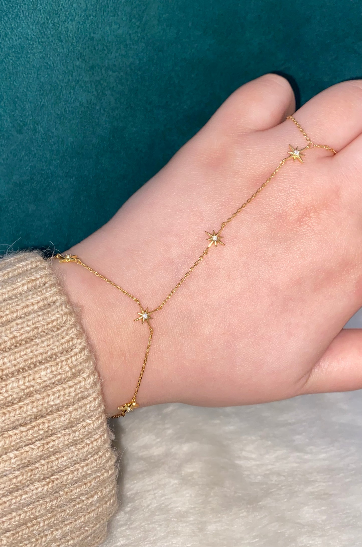 Mini Stars Hand Chain