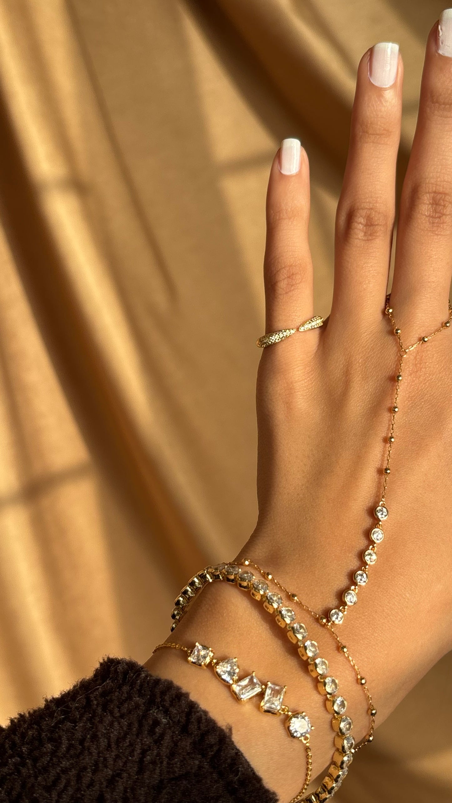 Evara Thin Gold Ring