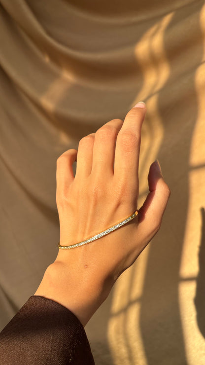 Diamonds Palm Cuff