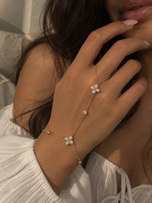 Diora Hand Chain