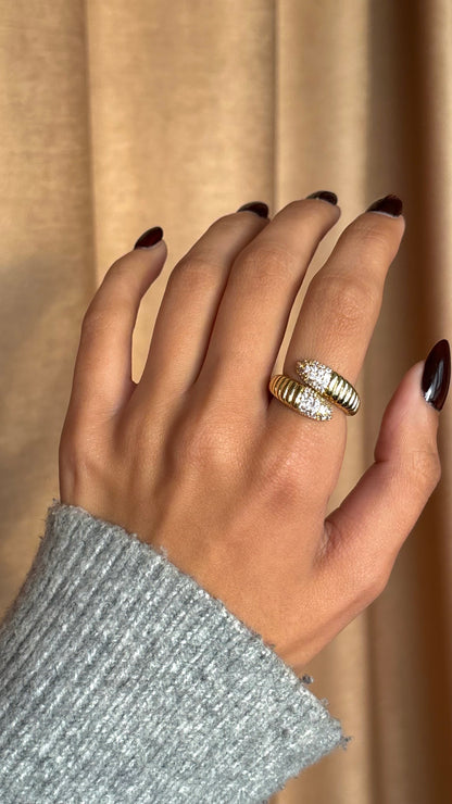 Aris Gold Ring