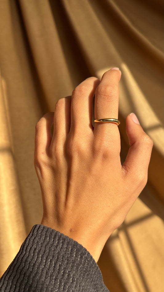 Plain Wave Ring