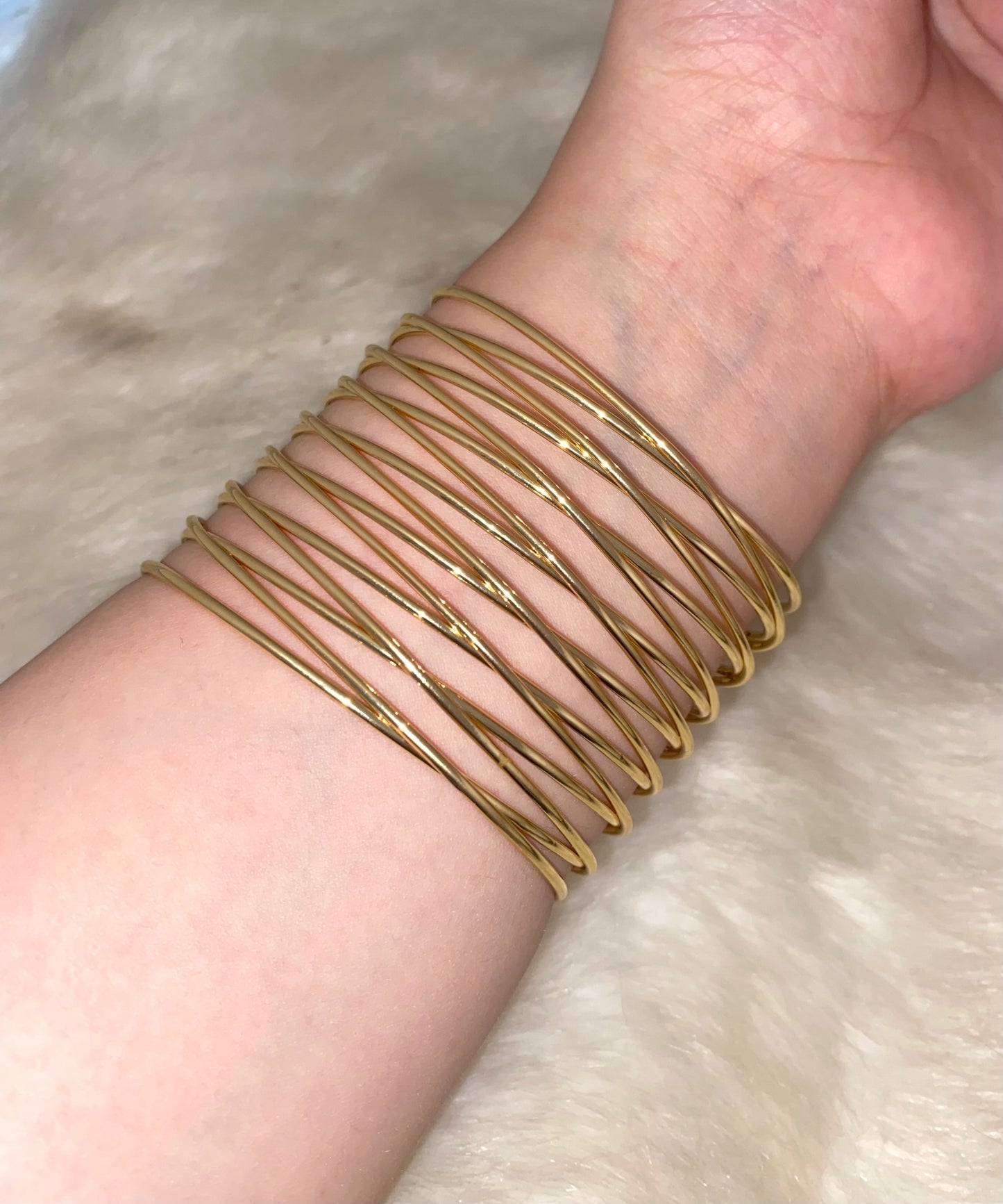 Criss Cross Hand Cuff