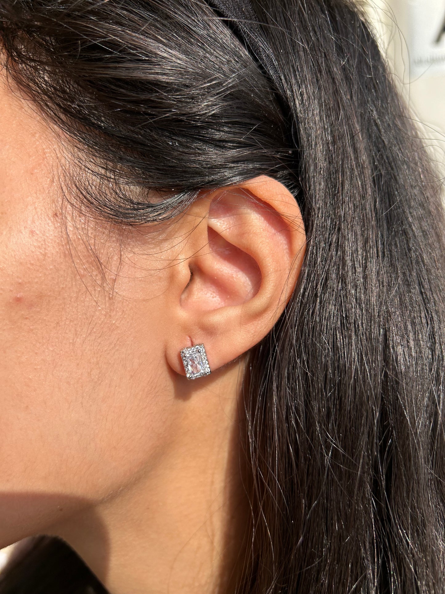 The royale silver stud