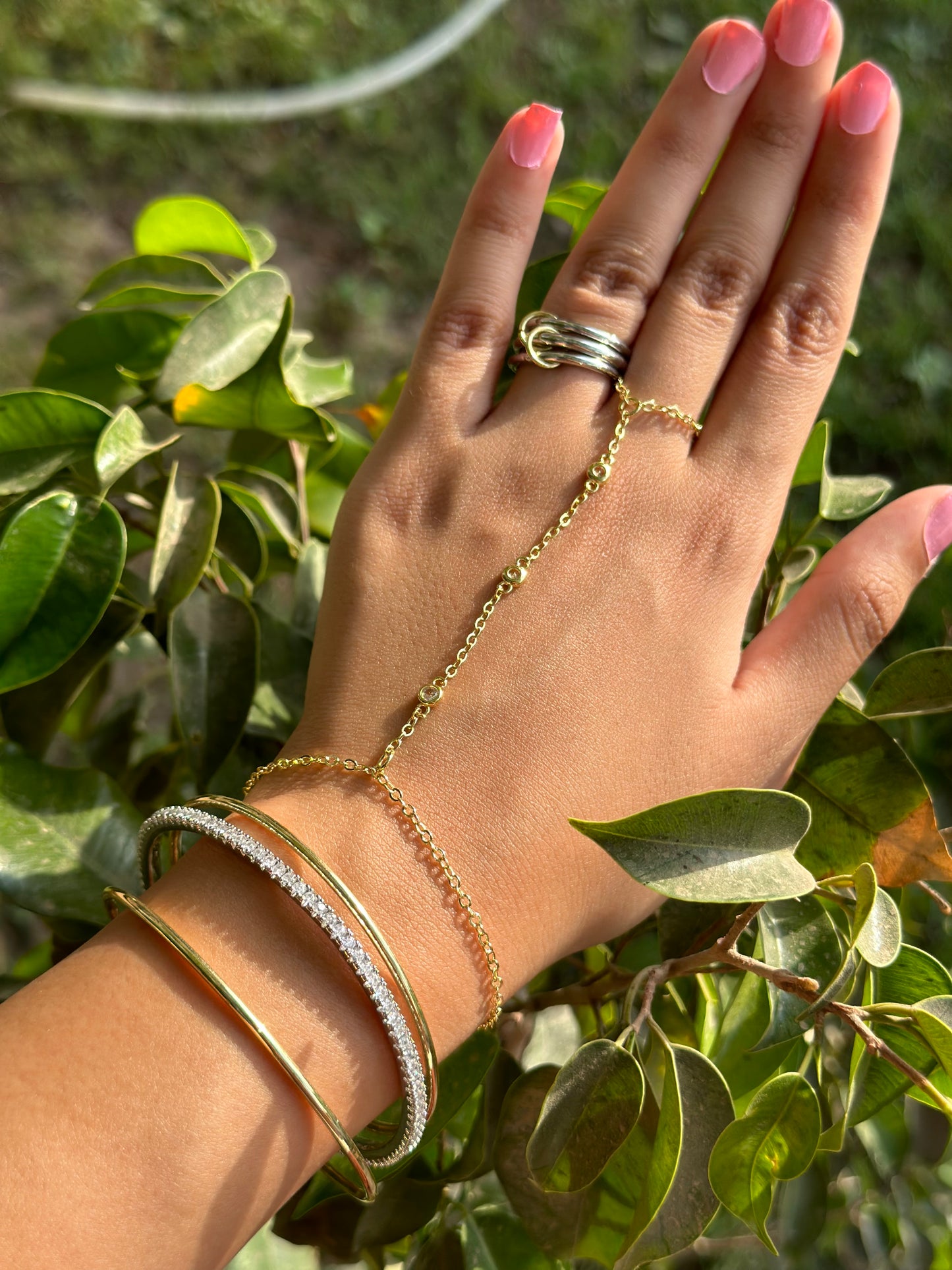 Nira Hand Chain