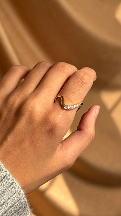 Oceanic Wave Ring