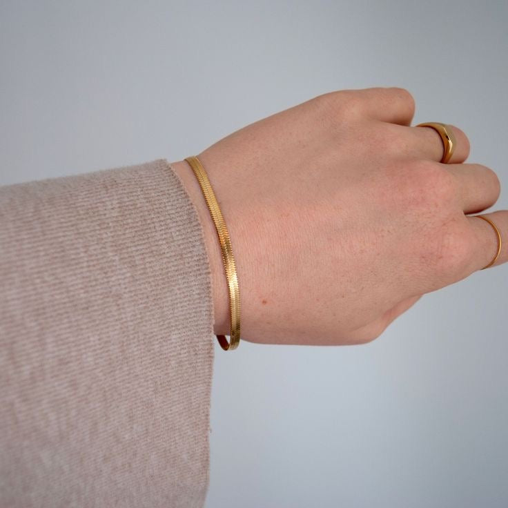 Serpent Bracelet Gold