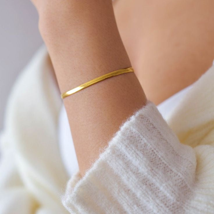 Serpent Bracelet Gold