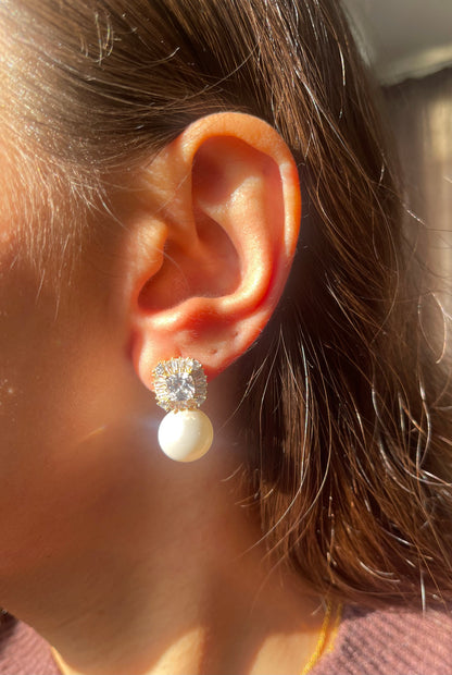 Ria Gold Earrings
