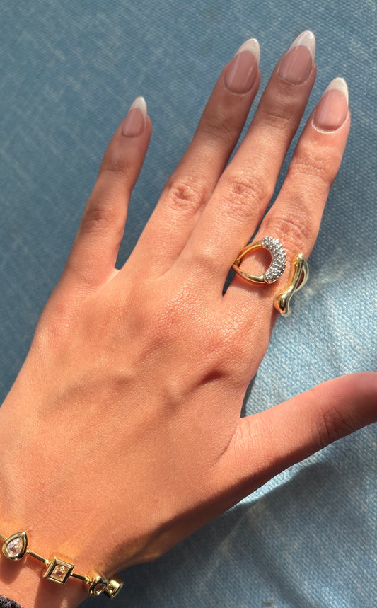 Elaris Gold Ring