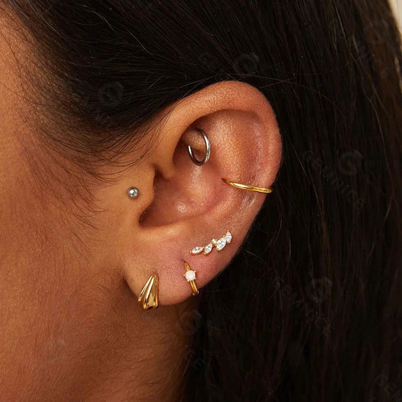 Crystal barbell piercing