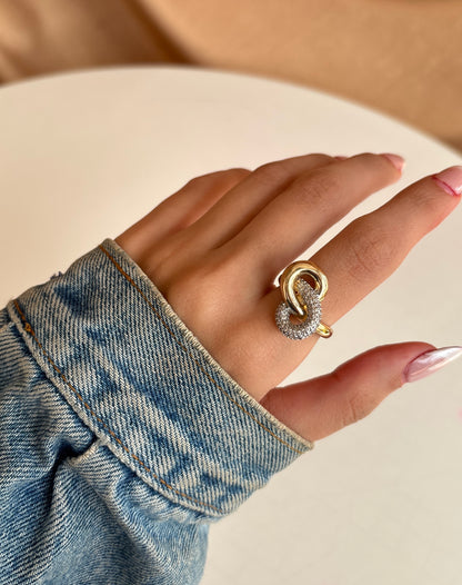 Knot Gold Ring