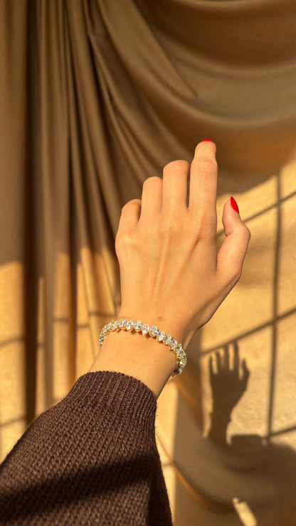 Gold Island Glow Bangle