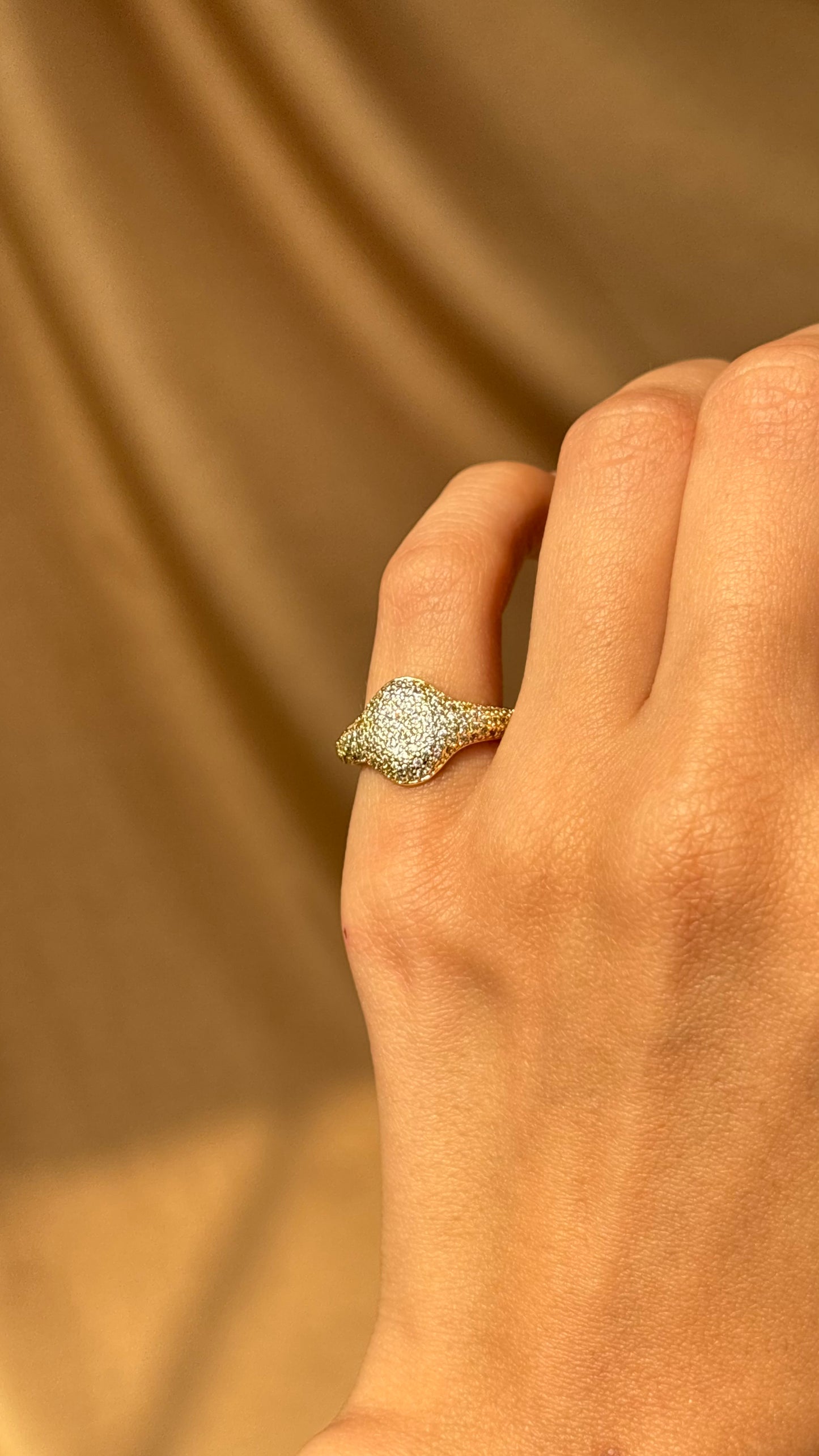 Viona Pinky Ring