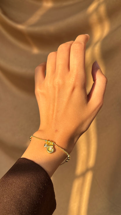 Seashell bracelet