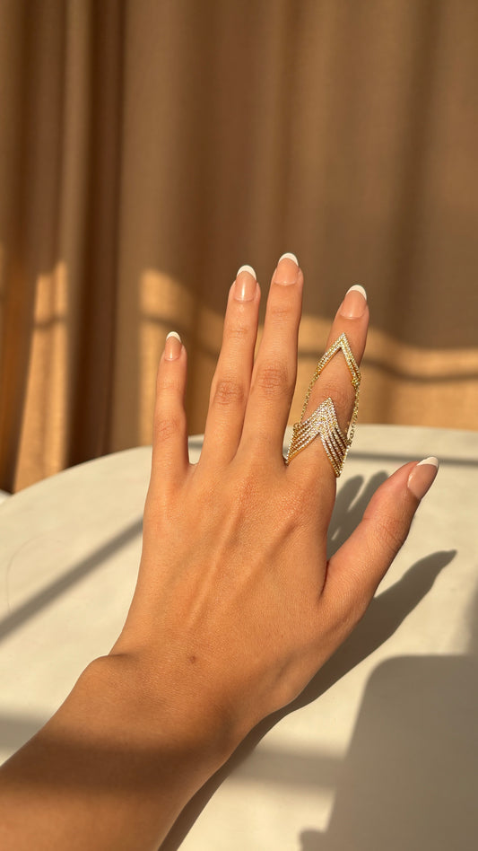 Vera Linked Ring