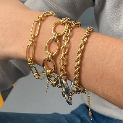 Roya Chain Bracelet