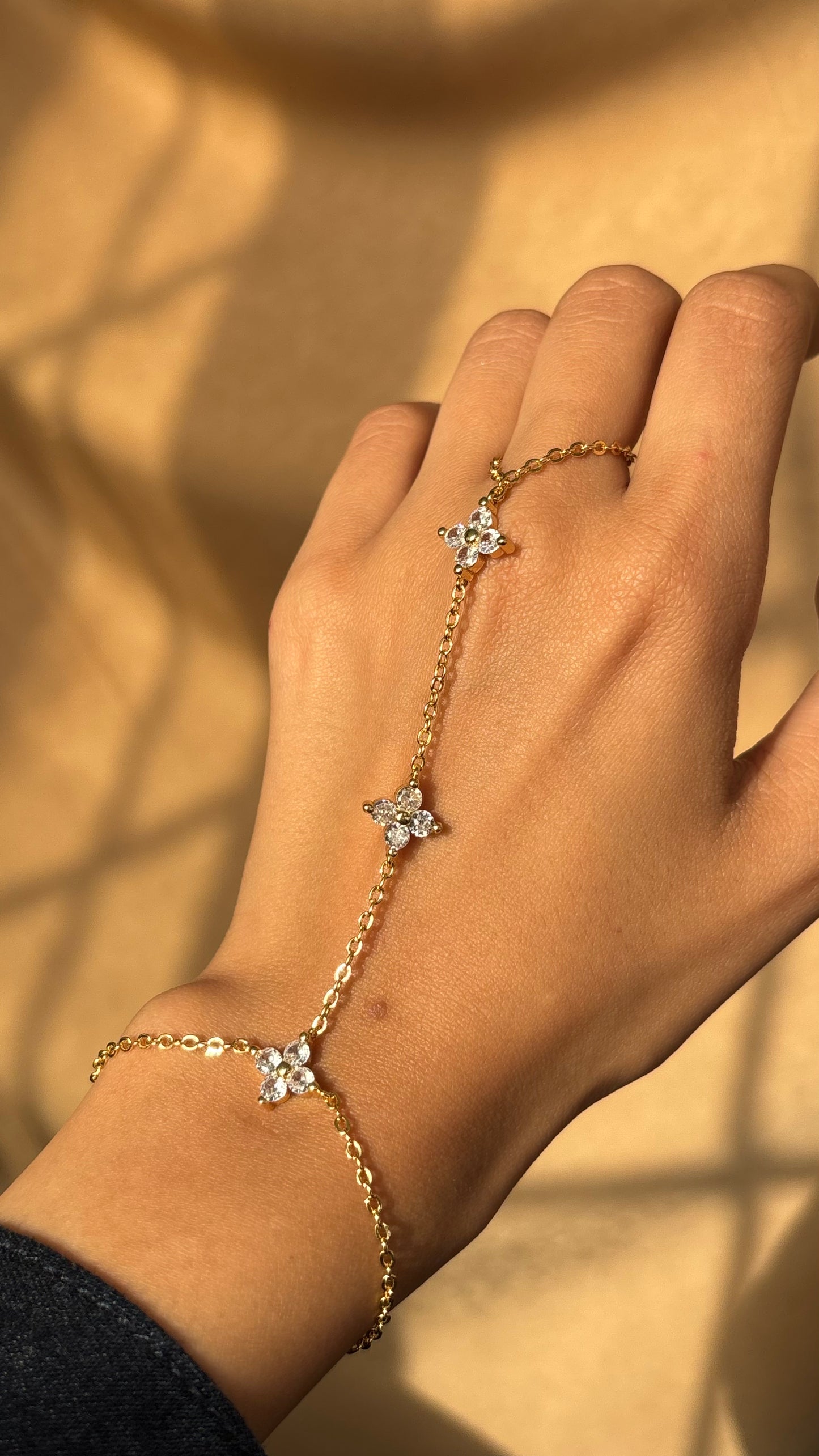 Mini Floral Hand Chain