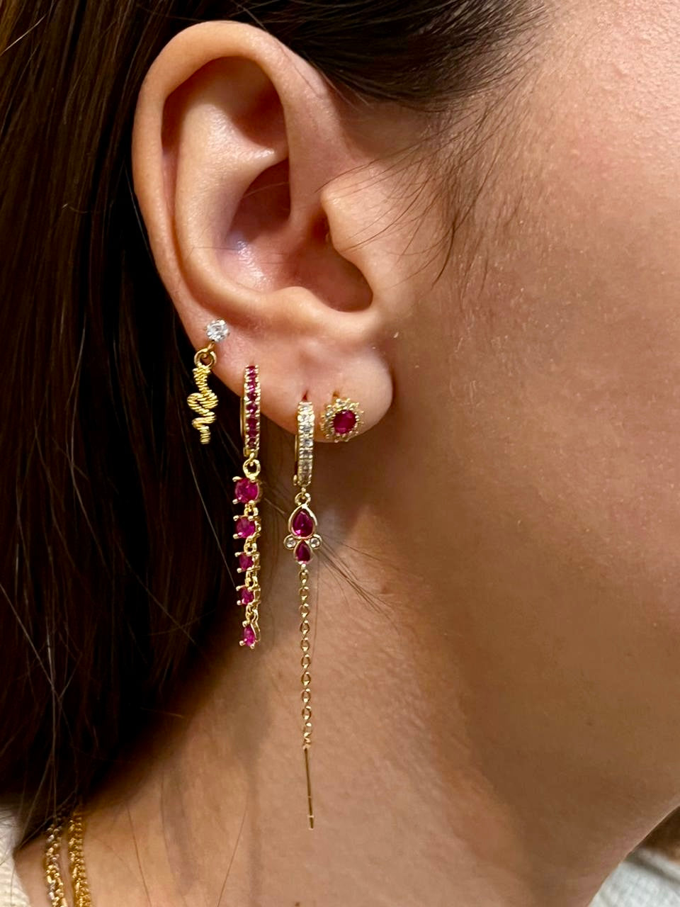 مجموعة الثقب (1)