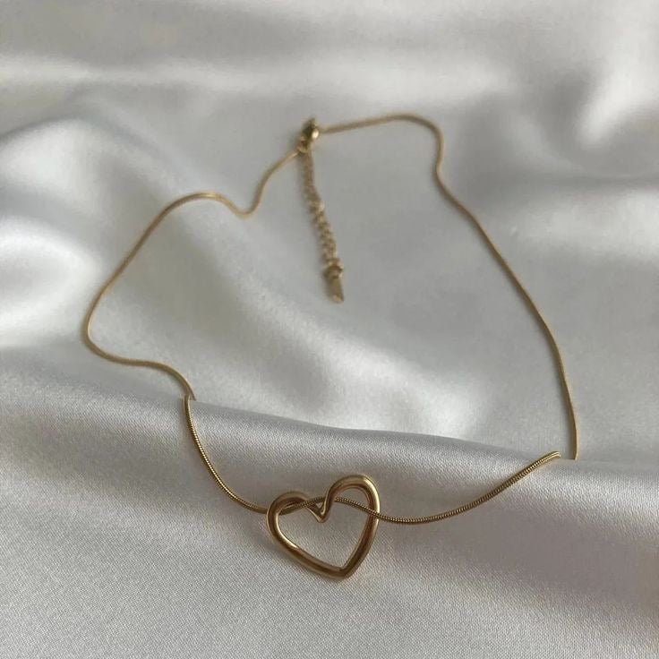 Heart Loop Necklace