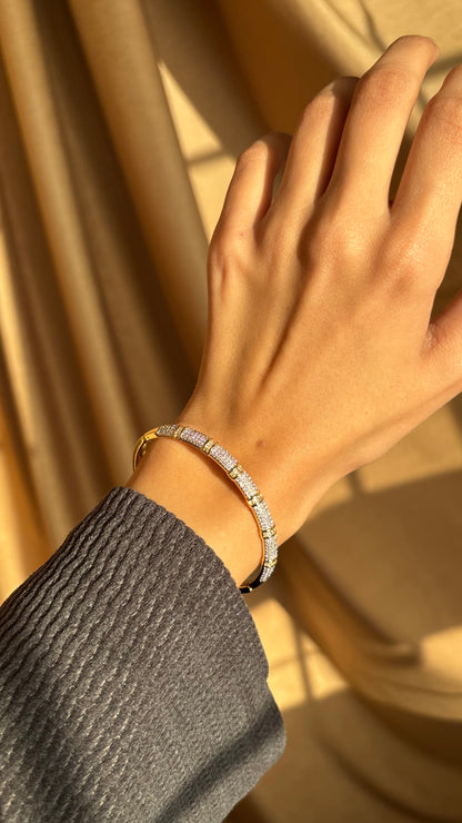 Royal Gold Bangle