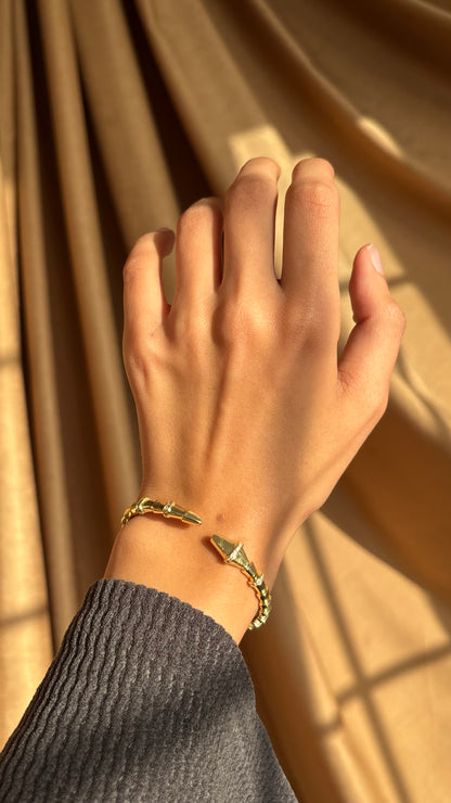 Vesper Gold Bangle