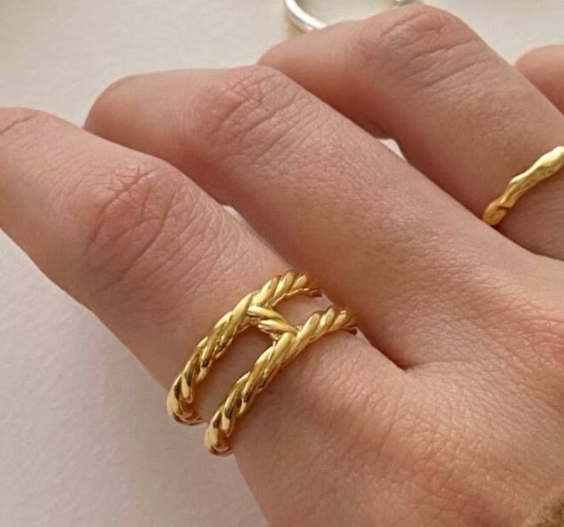 Double Rope Ring