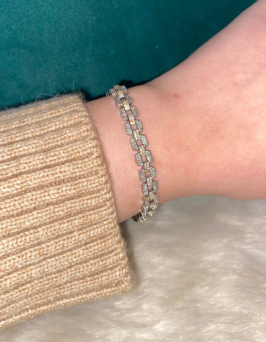 Lira Glow Bracelet