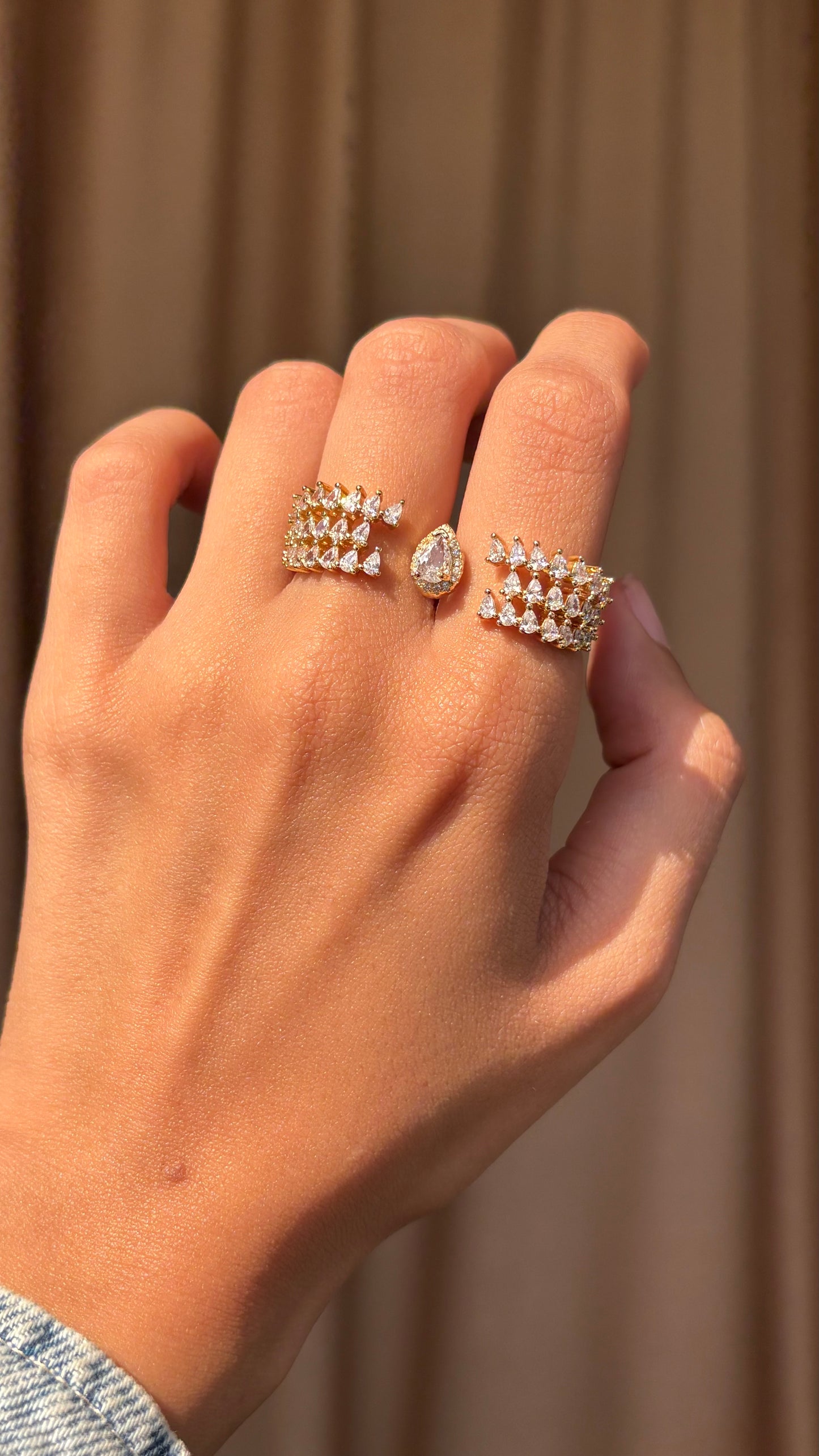 Elia Ring