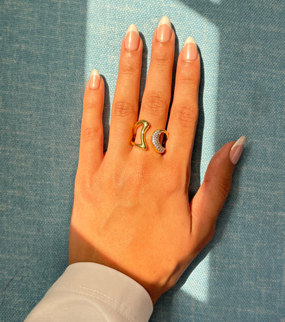 Elaris Gold Ring