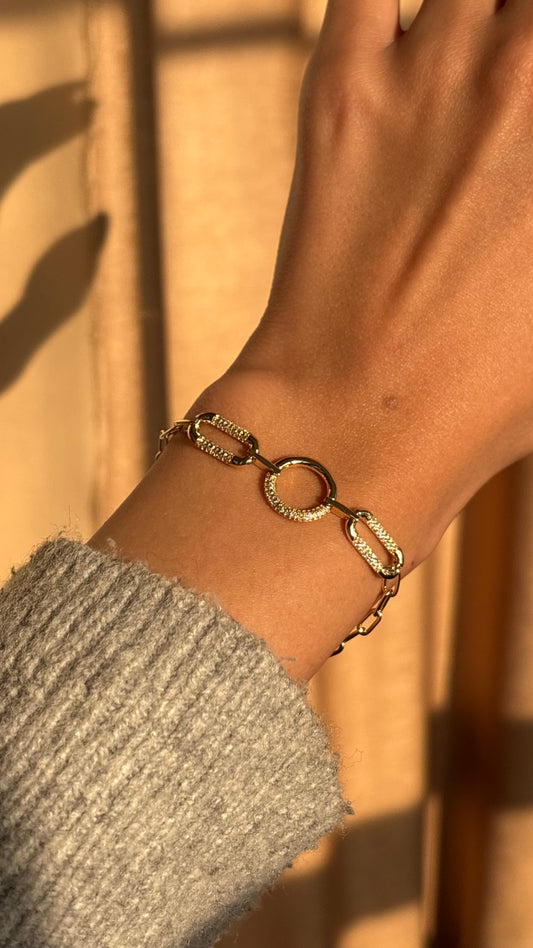 Round diamond bracelet