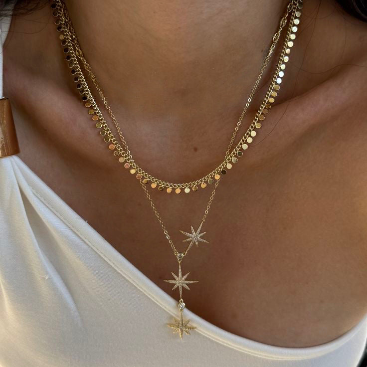 قلادة ذهبية على شكل نجمة ✨