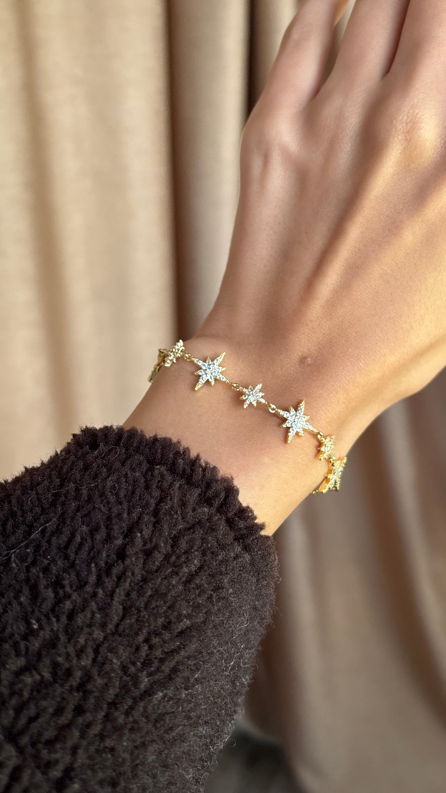 One Line Starburst Bracelet