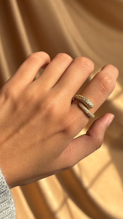 Veloria Gold Ring
