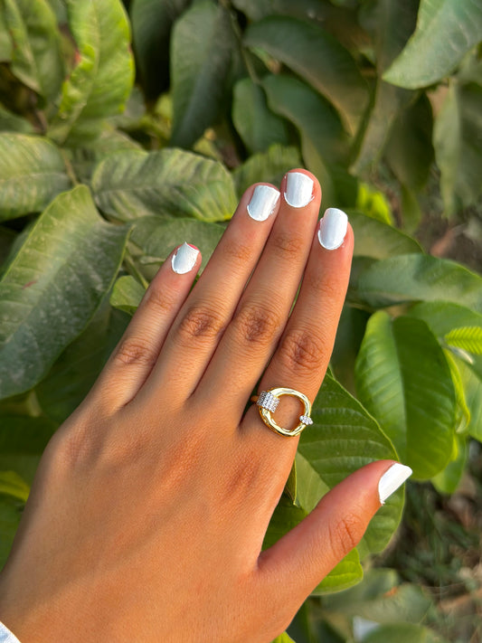 Cyra Ring