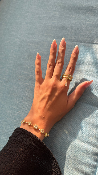 Aphrodite White Gems