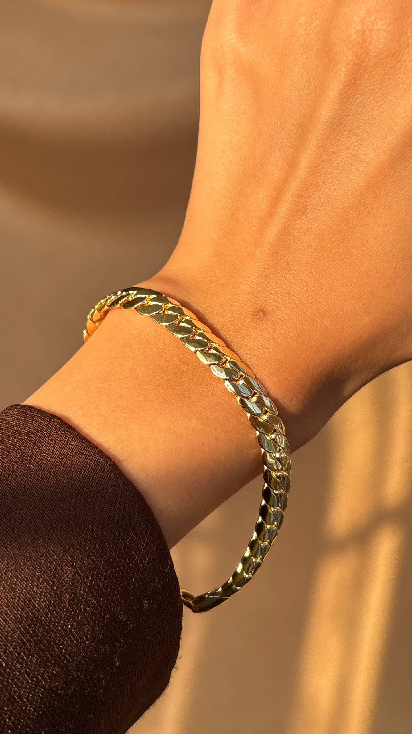 Heaven gold bangle